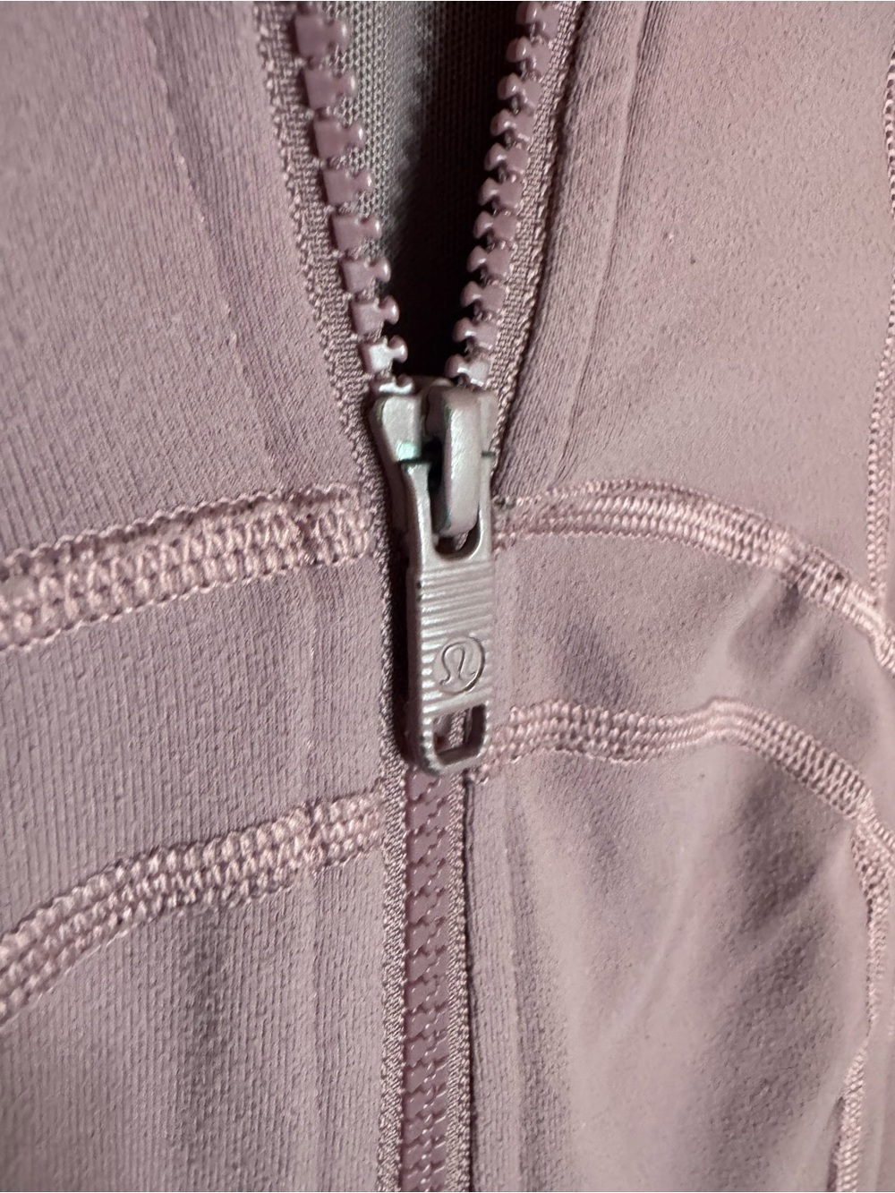 Lululemon Define Jacket Mauve Purple Size 4 Full Zip Yoga Jacket - Picture 2 of 9